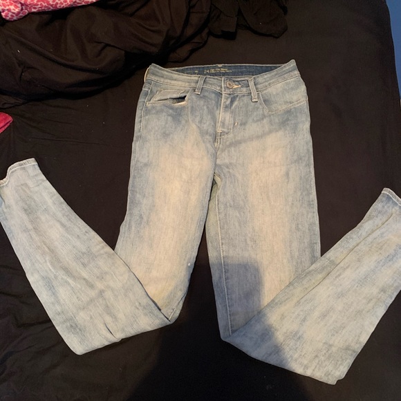 Clean jeans with a good price - Picture 2 of 2